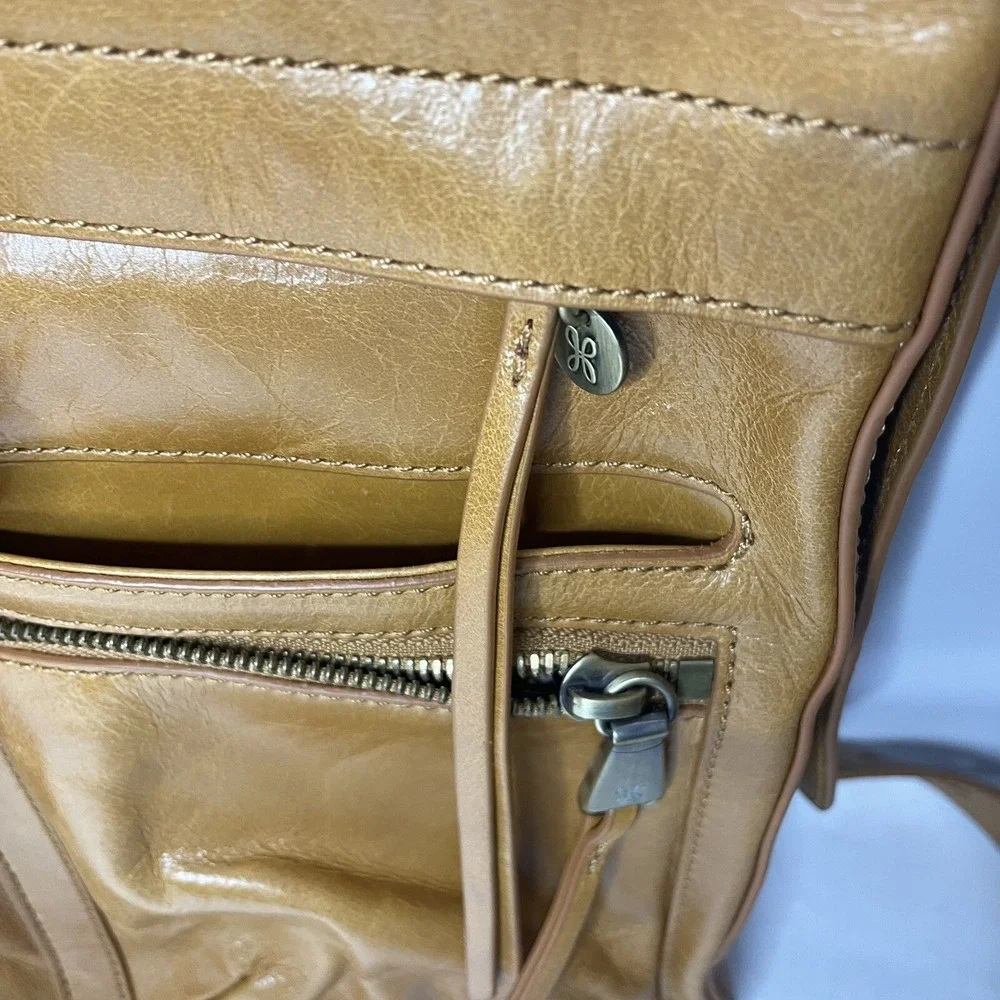 Hobo Leather Crossbody Bag‎ Purse Handbag Honey Caramel Color Zip Pockets